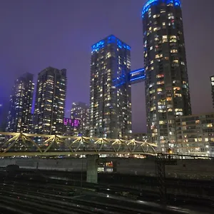 Downtown Condo, Free Indoor Parking With Amazing View , Toronto Canada